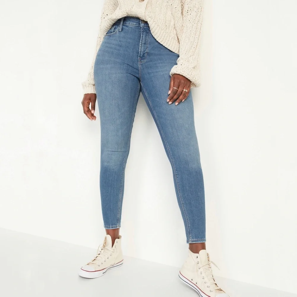 Old Navy Size 18 Rockstar Light Blue Wash - Picture 1 of 11